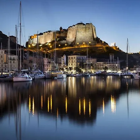Apartment De Charme Sur La Marina De Bonifacio (Corsica)