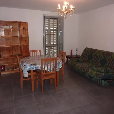 Apartment De Charme Sur La Marina De Bonifacio (Corsica)
