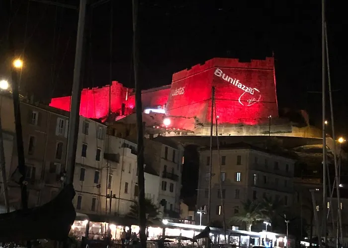 De Charme Sur La Marina De *
