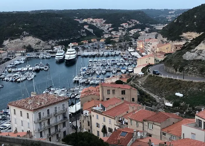 Apartment De Charme Sur La Marina De Bonifacio (Corsica)